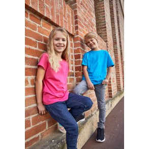 T-shirt til b�rn, findes i mange farver. 