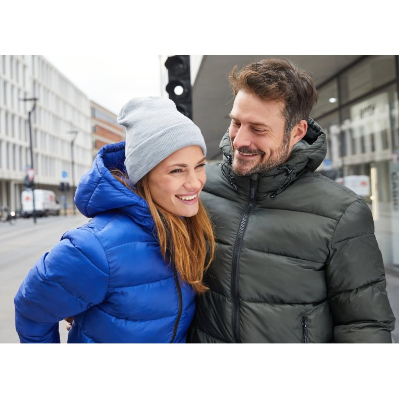 Strikhue Unisex, findes i mange farver 